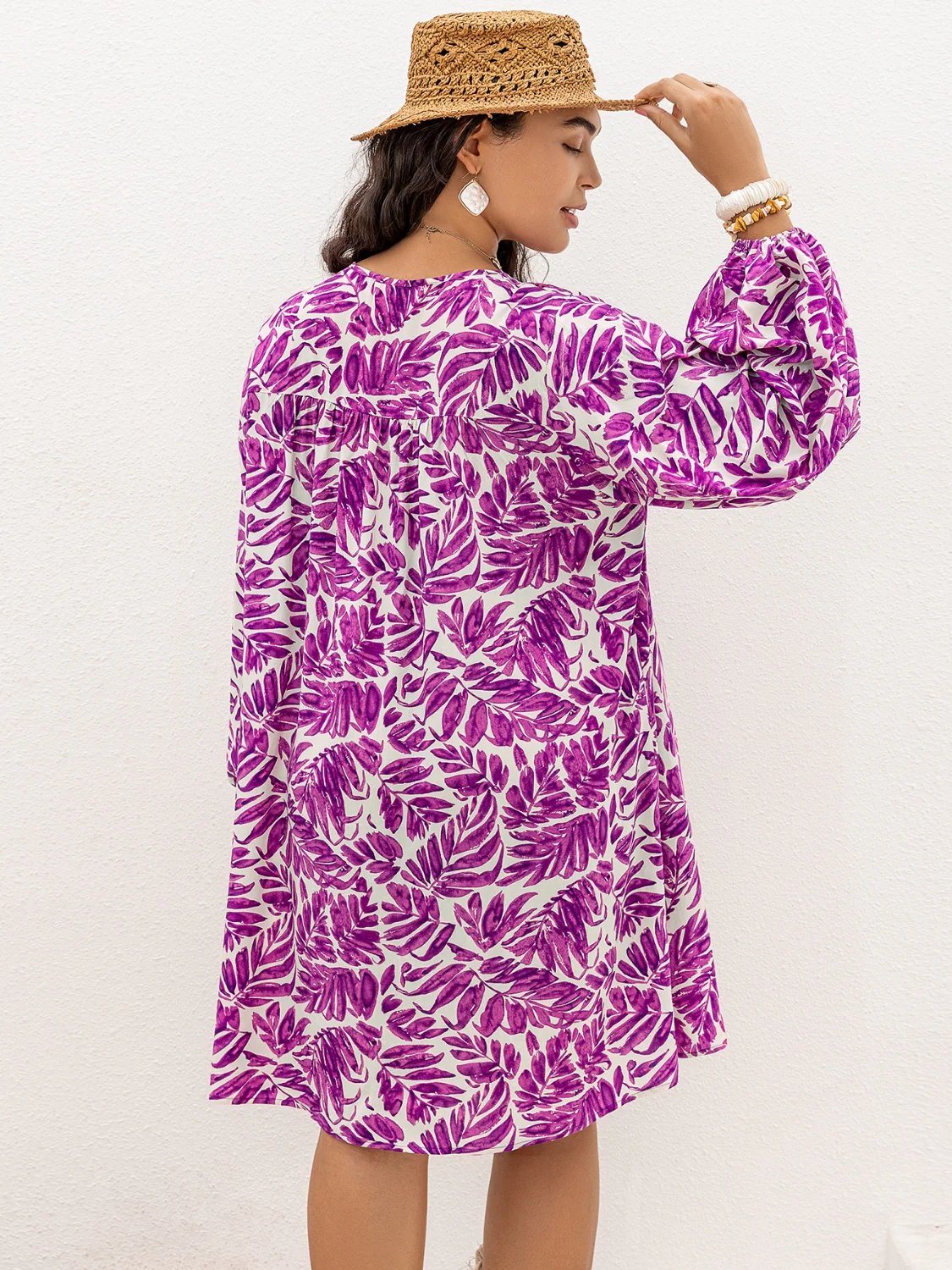 🌼 Plus Size Printed V-Neck Balloon Sleeve Mini Dress 🌼