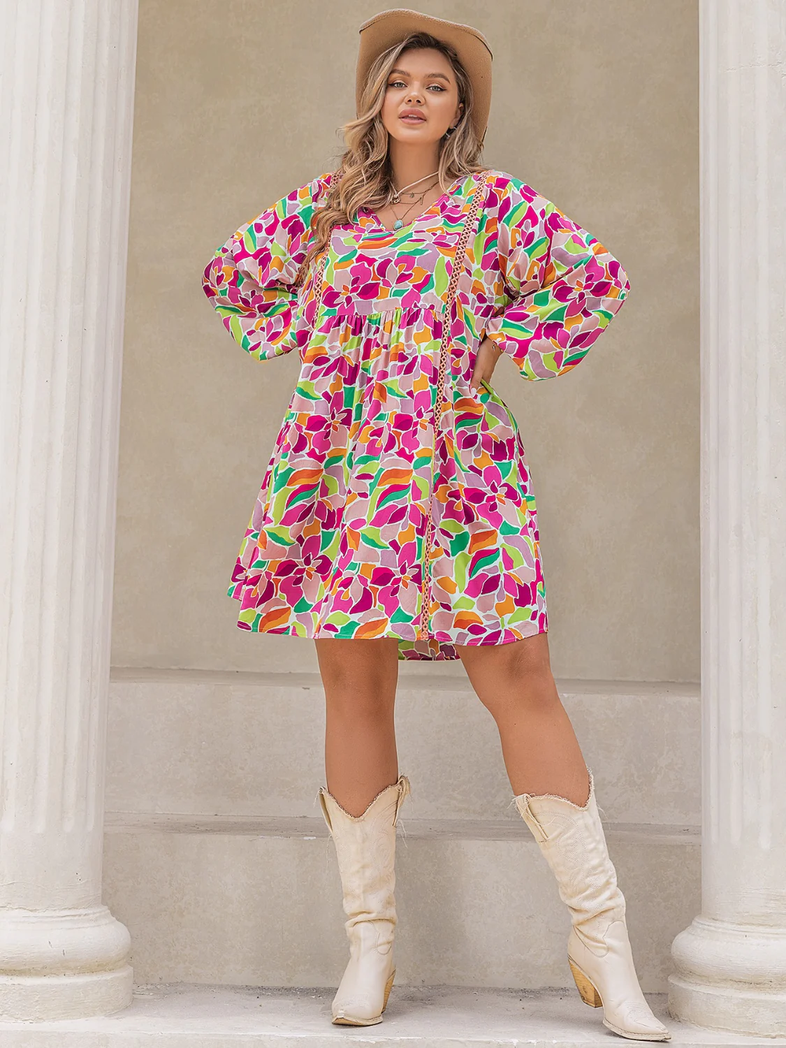 🌼 Plus Size Printed V-Neck Balloon Sleeve Mini Dress 🌼