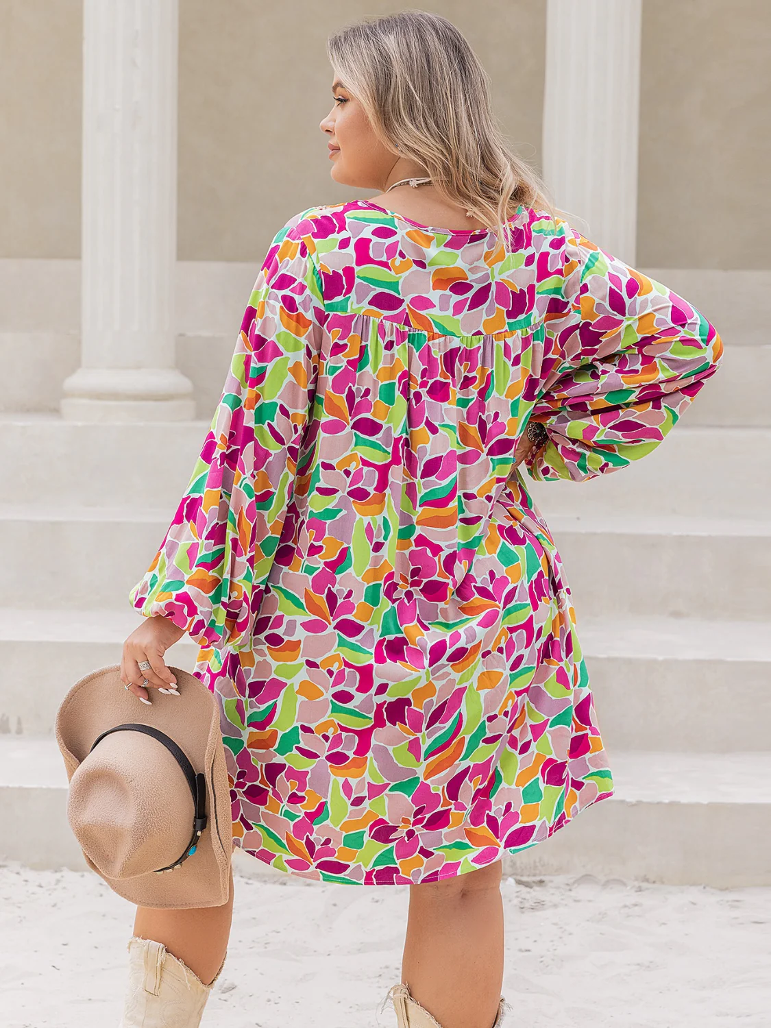 🌼 Plus Size Printed V-Neck Balloon Sleeve Mini Dress 🌼