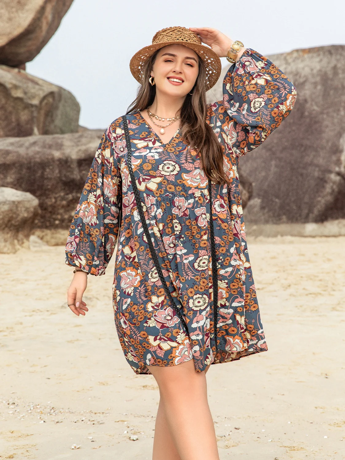 🌼 Plus Size Printed V-Neck Balloon Sleeve Mini Dress 🌼